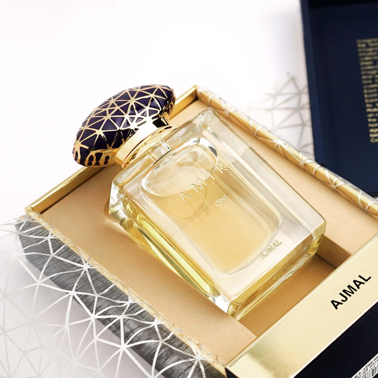 Best luxury perfume for men - Amirone EDP perfume by Ajmal Perfumes